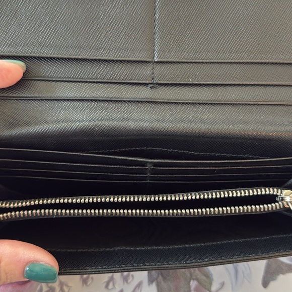 EUC Prada nylon bag with authentic card and free wallet - Picture 14 of 16